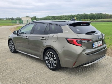 Toyota Corolla XII TS Kombi 1.8 Hybrid 122KM 2020 Toyota Corolla Touring Sports SELECTION 1.8 HYBRYDA Salon Polska, zdjęcie 3