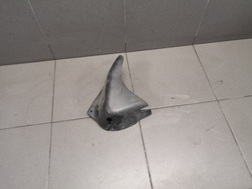 OSŁONA KIELICHA AUDI A8 D2 4D0806583C