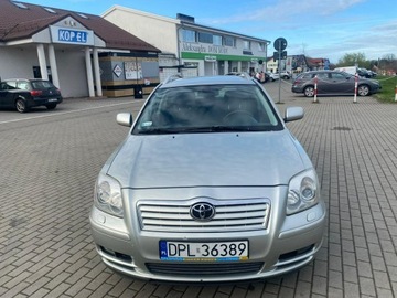 Toyota Avensis II Kombi 1.8 VVT-i 129KM 2005 Toyota Avensis benzyna + LPG - 2005rok - Hak, zdjęcie 1