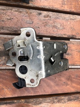 AUDI A6 C6 AVANT\KOMBI A3 8P ЗАМОК ЗАДНЕЙ ДВЕРИ SPORTBACK