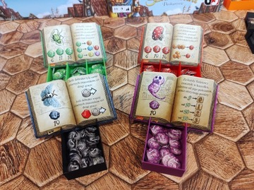 Красочная вставка, органайзер: Шарлатаны из Пасикуровице + аксессуары