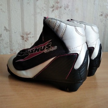 ЛЫЖНЫЕ БОТИНКИ MADSHUS BUTTERFLY, РАЗМЕР.EU-32