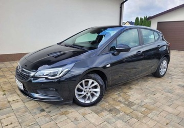 Opel Astra K Hatchback 5d 1.4 Turbo 125KM 2015 Opel Astra Opel Astra 1.4 Turbo Active 1.4 Benzyna 125KM, zdjęcie 2