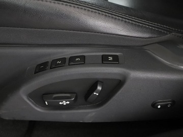 Volvo XC60 I SUV Facelifting 2.0 D4 DRIVE-E 190KM 2017 Volvo XC 60 Summum automat D4 skóra navi kamera, zdjęcie 33