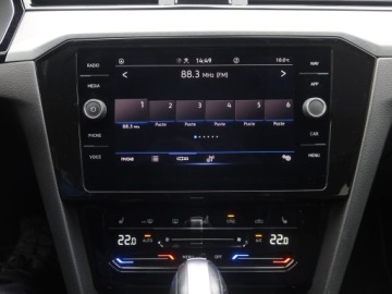 Volkswagen Passat B8 Variant Facelifting 2.0 TDI SCR 150KM 2020 VW Passat 2.0 TDI, Salon Polska, Serwis ASO, zdjęcie 11