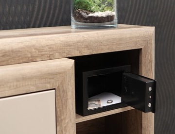 СЕЙФ С ЭЛЕКТРОННЫМ ЗАМКОМ, ЦИФРОВАЯ КОМБИНАЦИЯ