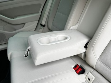 Volkswagen Passat B8 Variant 1.4 TSI 125KM 2015 Volkswagen Passat 1.4 Benzyna / Lift / Navi, zdjęcie 34