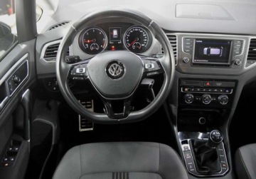 Volkswagen Golf Sportsvan Sportsvan 1.6 TDI 115KM 2017 Volkswagen Golf Sportsvan Nawigacja_Podgrzewane fotele_ 1.6 Diesel 115KM, zdjęcie 18