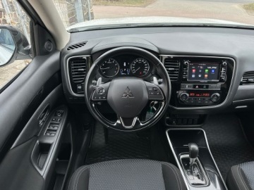 Mitsubishi Outlander III SUV Facelifting 2017 2.0 150KM 2019 MITSUBISHI OUTLANDER 2019*2.0 MIVEC 150 KM*DIAMANT *KAMERA*LED*AUTOMAT*ASO, zdjęcie 18