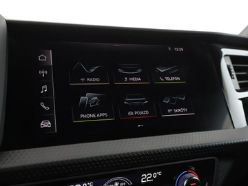 Audi A1 II 1.0 25 TFSI 95KM 2019 Audi A1 Sportback virtual cockpit PDC grzane, zdjęcie 22