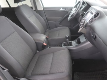 Volkswagen Tiguan I SUV Facelifting 2.0 TDI CR DPF BlueMotion 110KM 2012 VW Tiguan 2.0 TDI, Klima, Klimatronic, Parktronic, zdjęcie 8