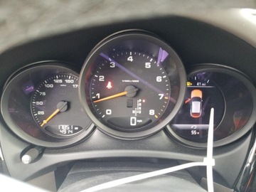 Porsche Macan 2021 Porsche Macan 2021 2.0l 2.0 Benzyna 247KM, zdjęcie 9