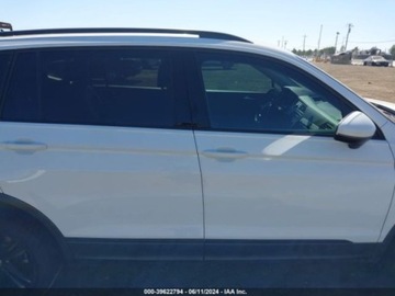 Volkswagen Tiguan II 2021 Volkswagen Tiguan 2021r., 2.0L 2.0 Benzyna 184KM, zdjęcie 6