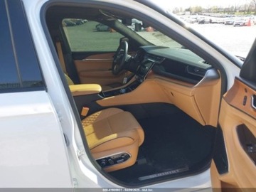 Jeep Grand Cherokee IV 2022 Jeep Grand Cherokee Summit Reserve, 2022r., 4x4, 5.7L 5.7 Benzyna 357KM, zdjęcie 8