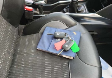 Peugeot 2008 I SUV 1.2 VTi 82KM 2014 Peugeot 2008 Peugeot 2008 1.2 VTi Allure 1.2 Benzyna 82KM, zdjęcie 19