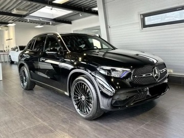 Mercedes GLC C254/X254 Coupe 2.0 200 204KM 2025 MERCEDES-BENZ GLC 200 4-Matic AMG Line 2.0 (204KM) 2025, zdjęcie 1