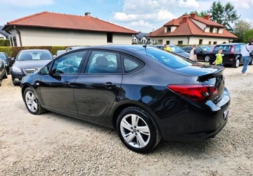 Opel Astra J Sedan 1.4 Turbo ECOTEC 140KM 2013 Opel Astra BENZYNA nawigacja SEDAN super okazja POLECAMY 1.4, zdjęcie 20