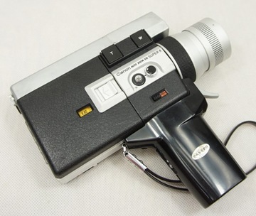 Камера CANON AUTO ZOOM 518 SUPER 8 с фильтром, кассетой и крышкой