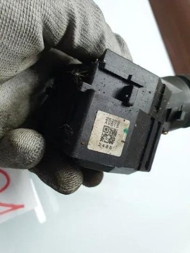 25260AV615 PŘEPÍNAČE STĚRAČE 2.2 DI 93 2003 NISSAN PRIME (P12)