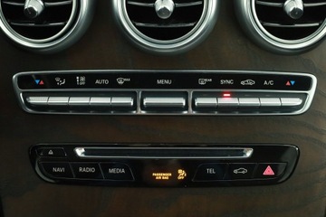 Mercedes GLC C253 SUV 2.0 250 211KM 2016 Mercedes GLC GLC 250 4MATIC, Salon Polska, zdjęcie 9