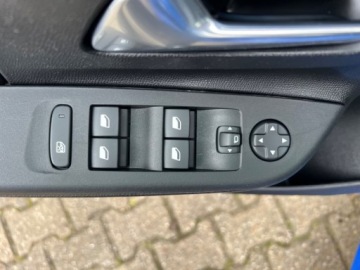 Opel Corsa F Hatchback 5d Facelifting 1.2 Turbo 100KM 2026 Od ręki - Edition 1.2 Turbo 100KM, zdjęcie 4