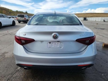 Alfa Romeo Giulia II Sedan 2.0 TBi 280KM 2017 Alfa Romeo Giulia Q4 2017 2.0 Benzyna 280KM, zdjęcie 2