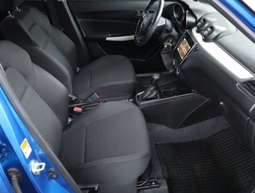 Suzuki Swift VI Hatchback 1.2 DualJet 90KM 2018 Suzuki Swift 1.2 DualJet, Salon Polska, zdjęcie 8