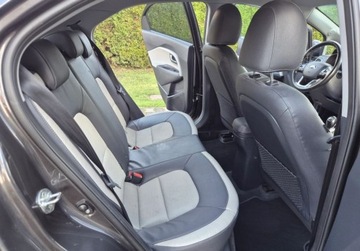 Kia Rio III Hatchback 5d Facelifting 1.4 DOHC CVVT 109KM 2015 Kia Rio 1,4 109KM Climatronic KeyLess Navi Kamera Bezwypadkowy 1.4, zdjęcie 24