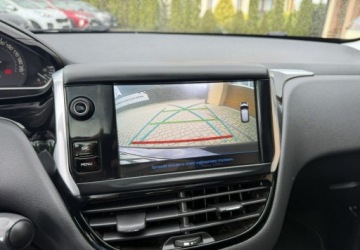 Peugeot 208 I Hatchback 5d Facelifting 1.2 PureTech 82KM 2017 Peugeot 208 1,2 82KM Klimatronik Navi Kamera CarPlay 1.2 Benzyna 82KM, zdjęcie 19