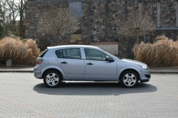 Opel Astra H Hatchback 5d 1.4 TWINPORT ecoFLEX 90KM 2010 Opel Astra 1.4 90KM 2010r. Polski SALON 5drzwi, zdjęcie 7