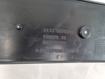 BMW G30 G31 8070399 PODLOŽKA POD TABULKA