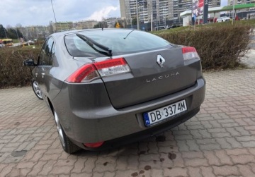 Renault Laguna III Hatchback 2.0 16v 140KM 2009 Renault Laguna 2,0 Benzyna - Bezwypadkowa - Zarejestrowana 2.0 Benzyna, zdjęcie 4