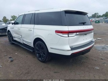 Lincoln Navigator III 2023 Lincoln Navigator Reserve L 2023 3.5L 3.5 Benzyna 440KM, zdjęcie 3