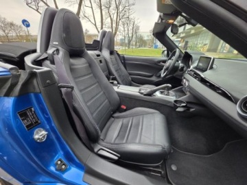 Fiat 124 Spider 1.4 MultiAir II 140KM 2016 FIAT 124 Spider Lusso* 1.4l benzyna Turbo 140KM 19,272km Dokumentacja, zdjęcie 27