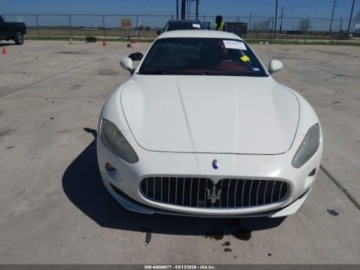 Maserati GranTurismo 2012 Maserati GranTurismo S Automatic 2012 4.7 Benzyna 433KM, zdjęcie 7
