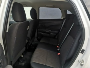 Mitsubishi ASX I SUV Facelifting 2015 1.6 117KM 2016 Mitsubishi ASX 1.6 Benzyna 117KM # Klimatronik #, zdjęcie 16