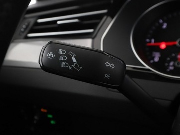 Volkswagen Passat B8 Variant 2.0 TDI BlueMotion SCR 150KM 2019 Volkswagen Passat navi czujniki parkowania, zdjęcie 33