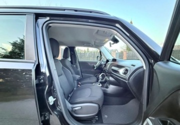 Jeep Renegade SUV 1.4 MultiAir 140KM 2016 Jeep Renegade Jeep Renegade 1.4 MultiAir Limited FWD SampS 1.4 Benzyna, zdjęcie 24