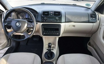 Skoda Roomster Mikrovan Facelifting 1.2 TSI 105KM 2013 Skoda Roomster 1.2TSI Automat Klimatronik Panorama Sprowadzony Oplacony, zdjęcie 29