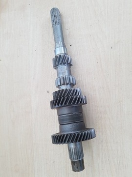 SKODA FELICIA wałek skrzyni biegów 002311101C