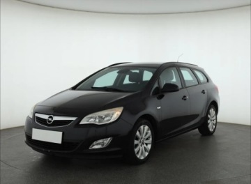 Opel Astra J Sports Tourer 1.4 Turbo ECOTEC 140KM 2011 Opel Astra 1.4 T, Klima, Klimatronic, Tempomat, zdjęcie 1