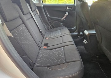 Peugeot 2008 I SUV 1.2 VTi 82KM 2013 Peugeot 2008 Benzyna,Serwisowany,2 kpl kol,Polecam 1.2 Benzyna 82KM, zdjęcie 23