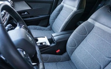 Citroen C5 III 2023 Citroen C5X Citroen C5 X 1,2 PureTech 130 KM 1.2 Benzyna 130KM, zdjęcie 11