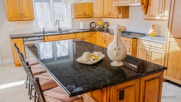 Blaty granit brazylijski PEACOCK GREEN 3cm poler