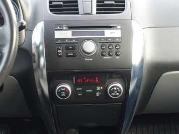 Suzuki SX4 I Hatchback Facelifting 1.6 VVT 120KM 2011 Suzuki SX4 1.6 Ben.120KM/4X4/Podgrzewane, zdjęcie 21