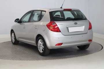 Kia Ceed I Hatchback 1.4 109KM 2008 Kia Ceed 1.4 CVVT, Klima, Parktronic,ALU, zdjęcie 3
