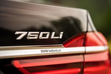 BMW Seria 7 G11-G12 Sedan 750i 450KM 2016 BMW G12 750Li xDrive Individual, zdjęcie 26