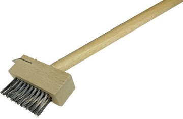 Щетка для чистки брусчатки со скребком с ручкой