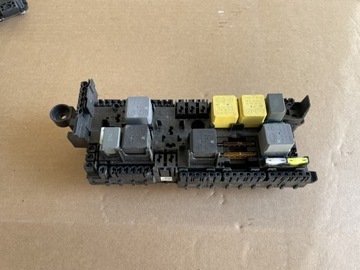 SKRZYNKA BEZPIECZNIKÓW SPRINTER 907 910