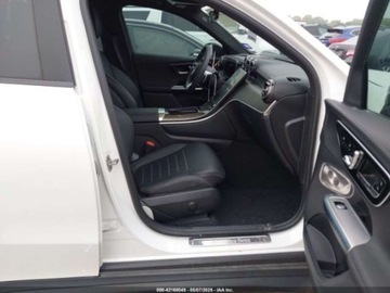 Mercedes GLC C254/X254 2024 Mercedes-Benz GLC 300, 2024r., 2.0L 2.0 Benzyna 255KM, zdjęcie 9
